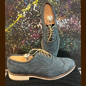 JOHNSTON & MURPHY SUEDE WINGTIP OXFORDS